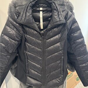 alo women’s puffer jacket sz M